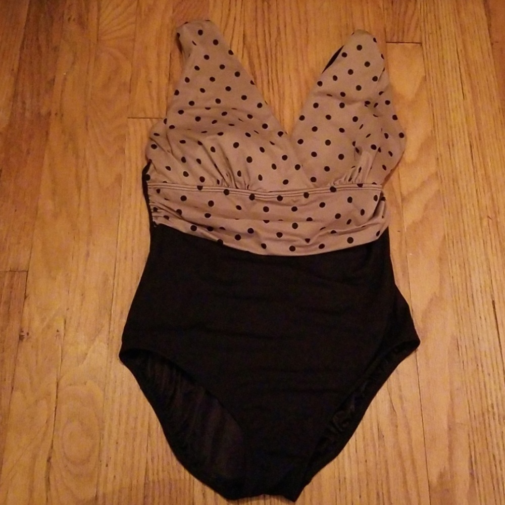 New Polka dot one piece swimsuit 16